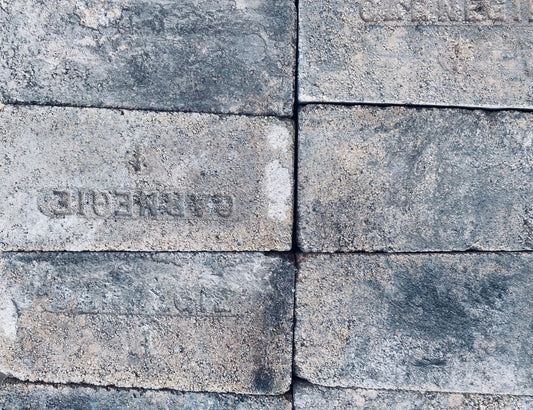 Building a Wood Fired Kiln with Reclaimed Fire Bricks