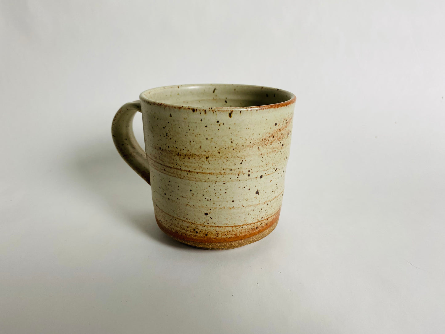 Large mug with a speckled matte glaze