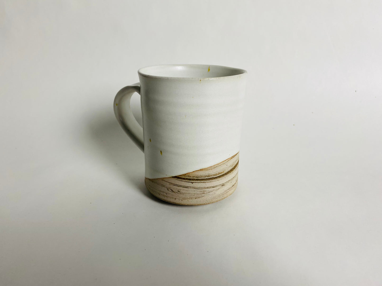 Big and tall mug, satin white glaze and marbleized clay