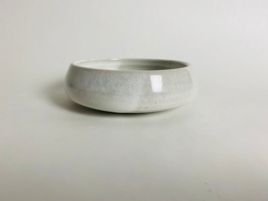 Shallow Bowl in White