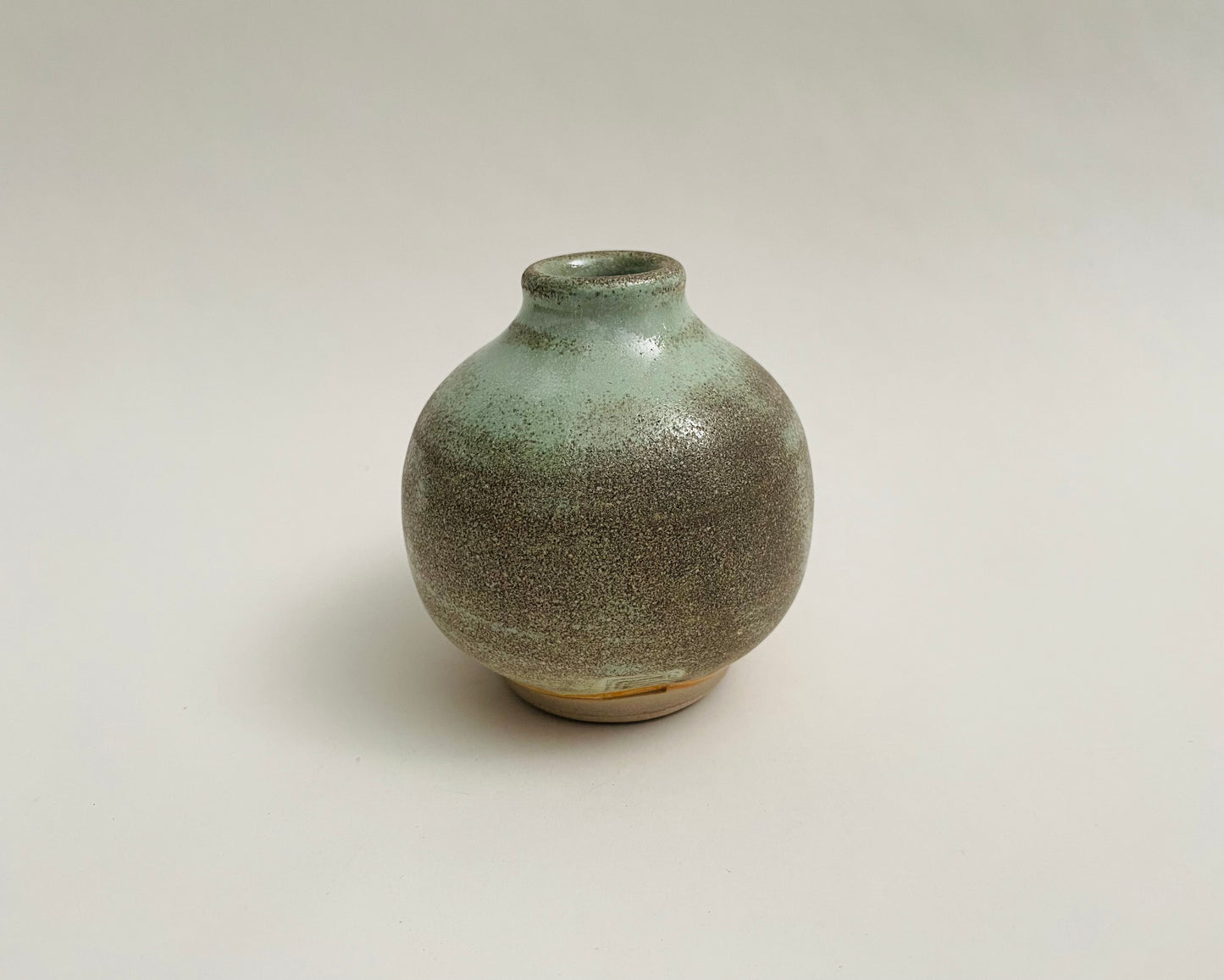 Light green/grey bud vase